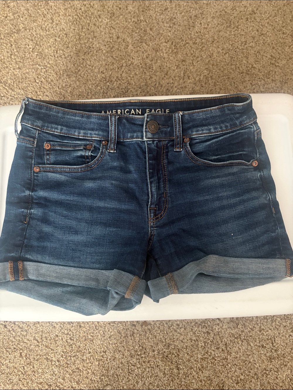 Women’s American Eagle Outfitters Dark Blue Rolled CufDenim Shorts Size 8
